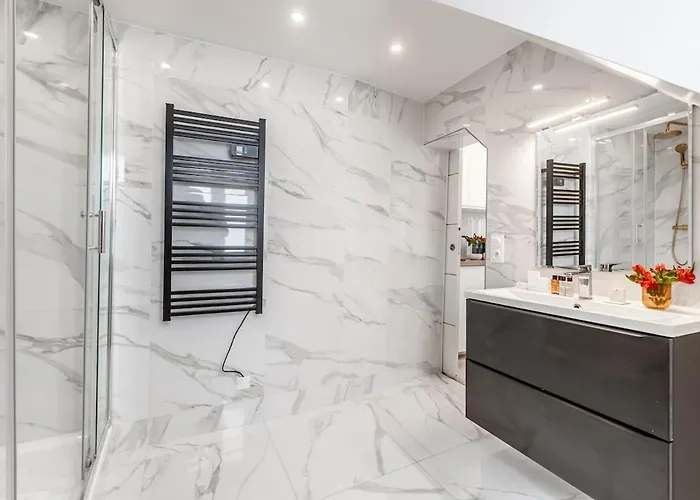 Апартаменты A41#republique # Marais # 1bedroom # Paris03 # Ac